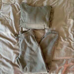 Aritzia TNA Sweat Set Size XS